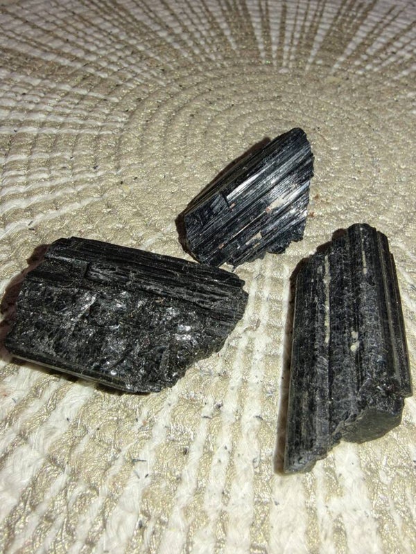 Tormalina Nera grezzo big