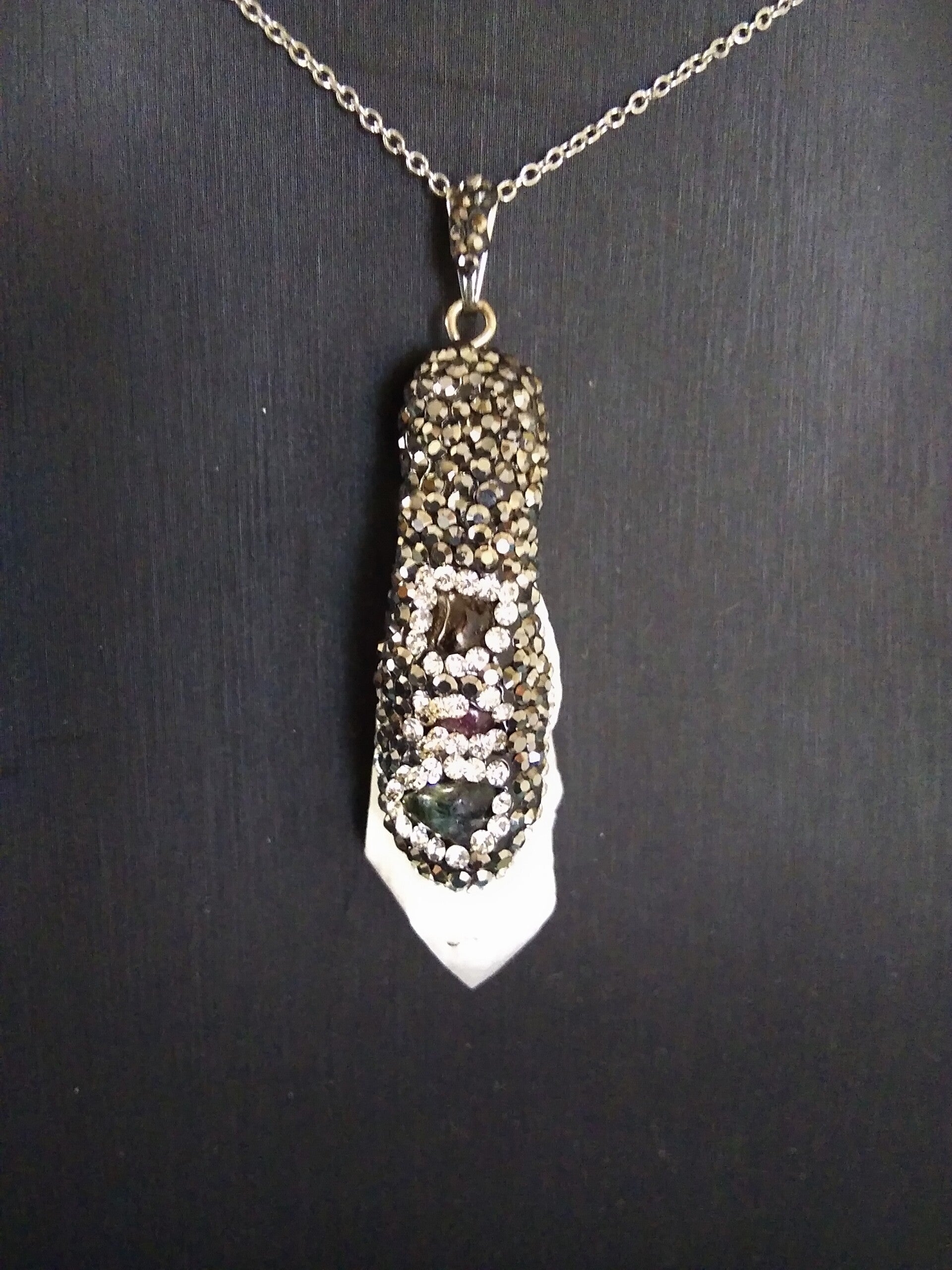 Ciondolo Punta Grezza Quarzo Ialino