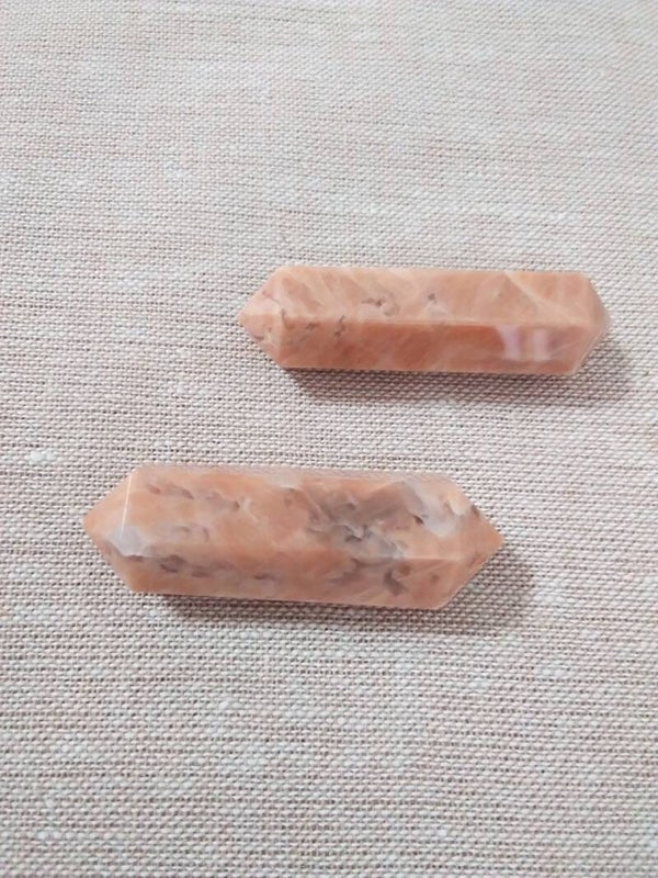 Adularia Punta Biterminata