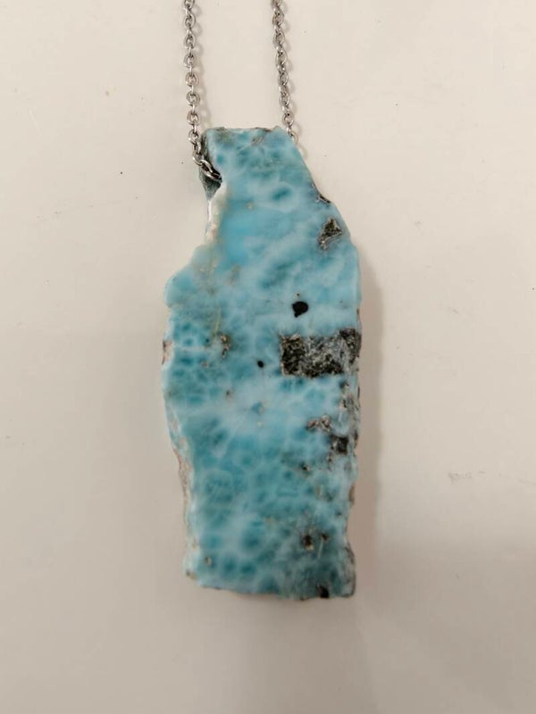 Ciondolo Larimar grezzo