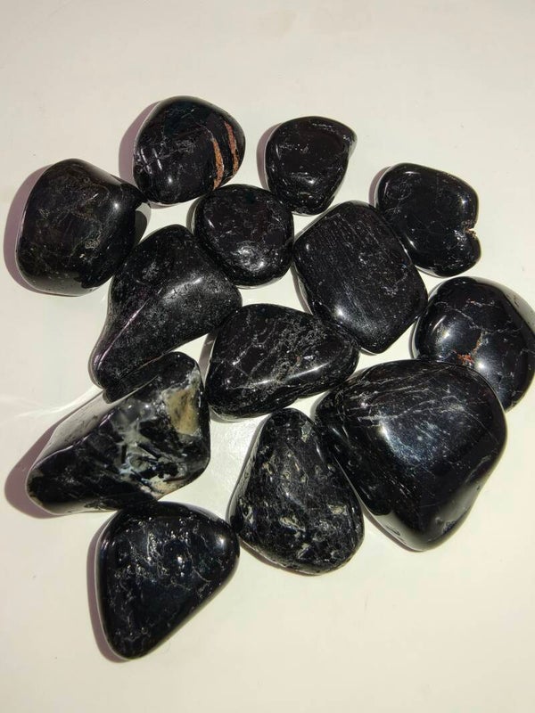 Tormalina nera burattata