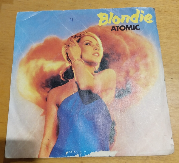 blondie atomic - die young stay pretty