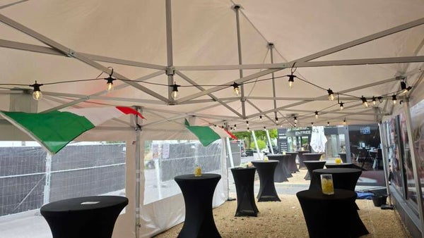 Tonelle 4x8m pliante ( pouvant être fermée complètement )