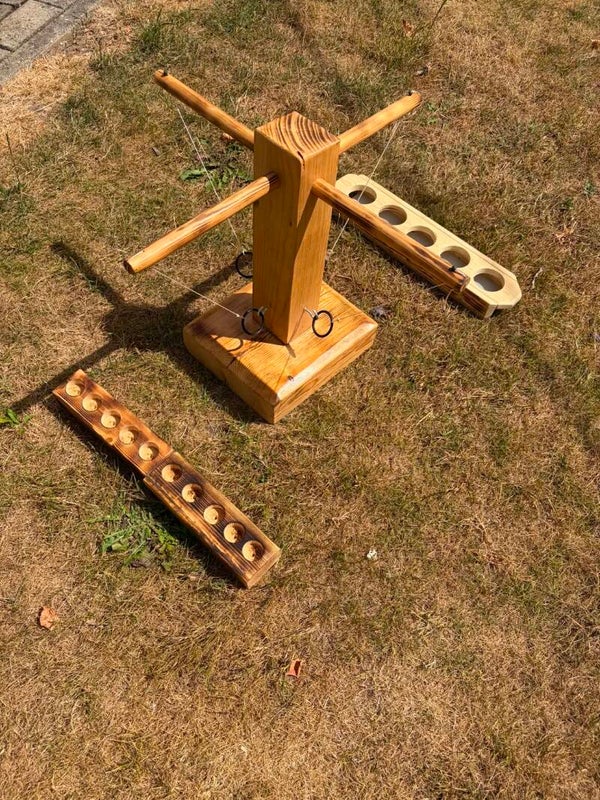 Jeu de l’Anneau et du Crochet  🍻