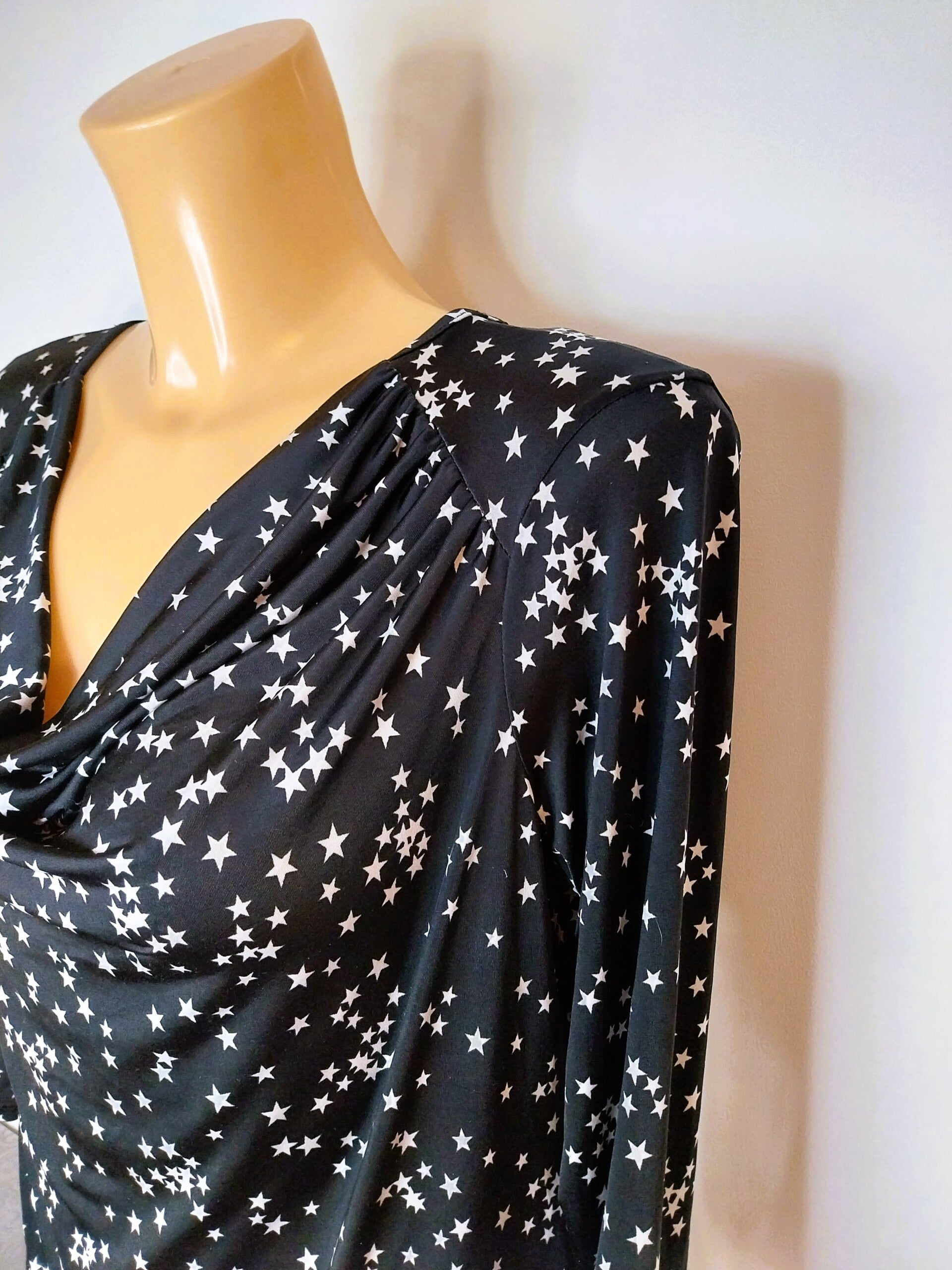 Blouse Rouge Armand Thiery - Taille L, Occasion En Très Bon état, Style élégant