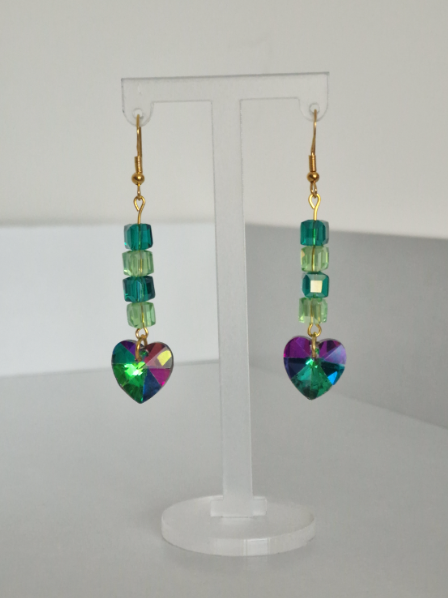Boucles d'oreilles pendantes coeurs brillant