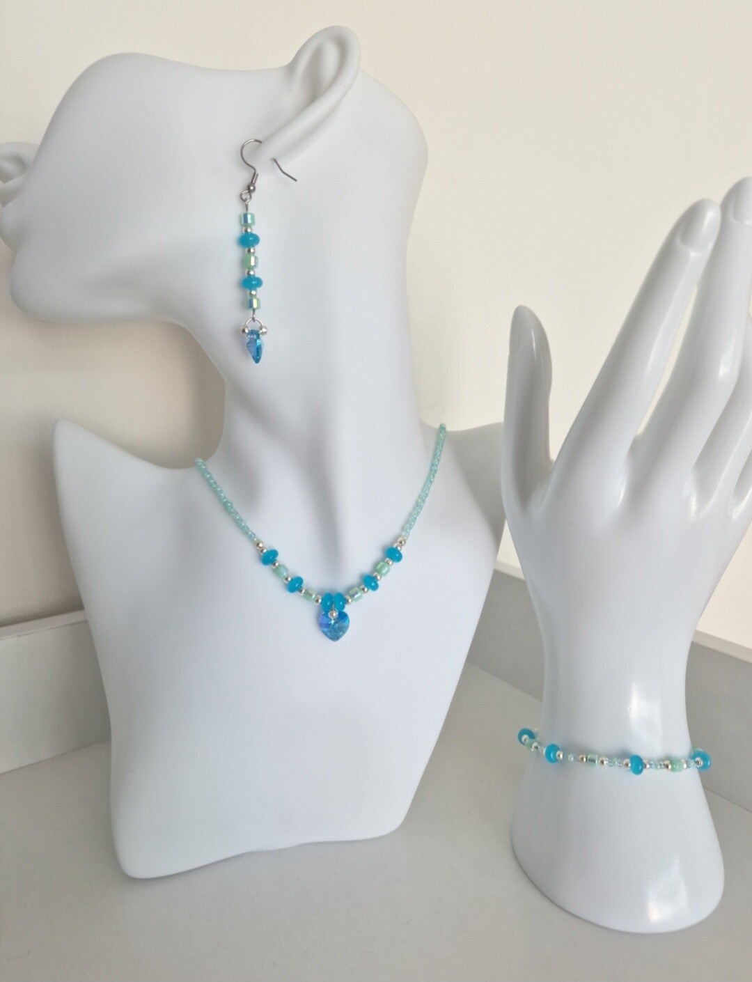 Ensemble en perles rondes Swarovski, perles en verre et gouttes Swarovski 6433