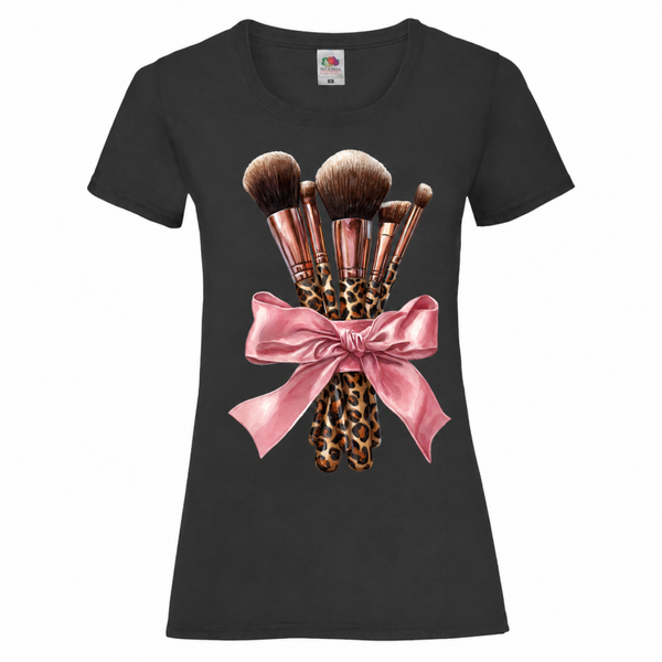 💄🐆 Make-up Pinsel mit Leo-Design & Rosa Schleife – Beauty T-Shirt 🎀✨