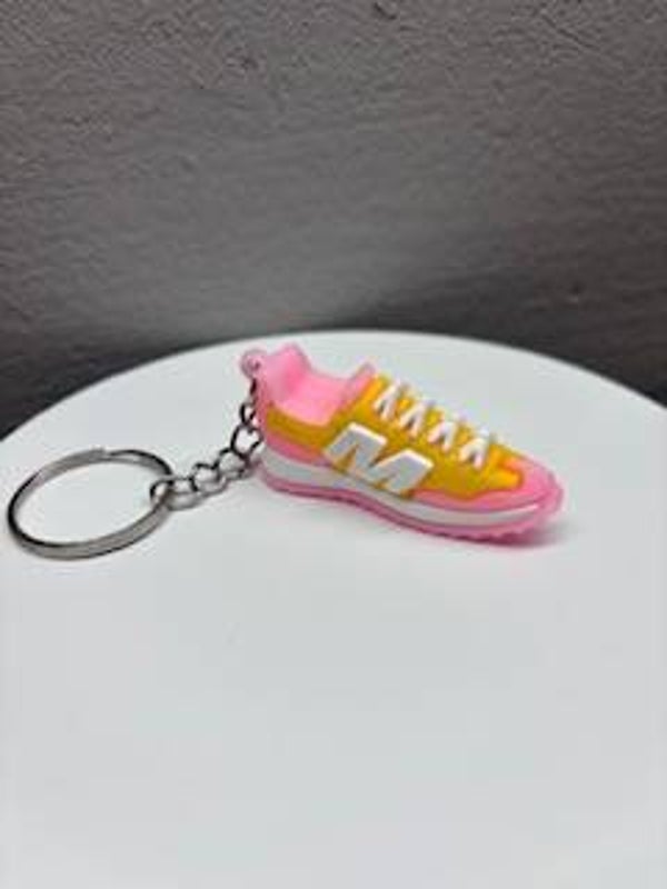 Schlüsselanhänger Sneaker