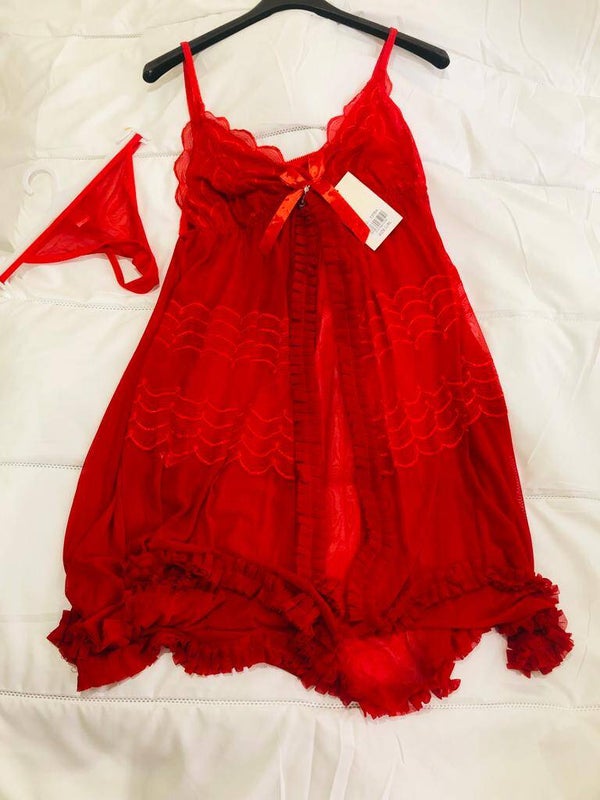 NUISETTE SEXY  COULEUR rouge