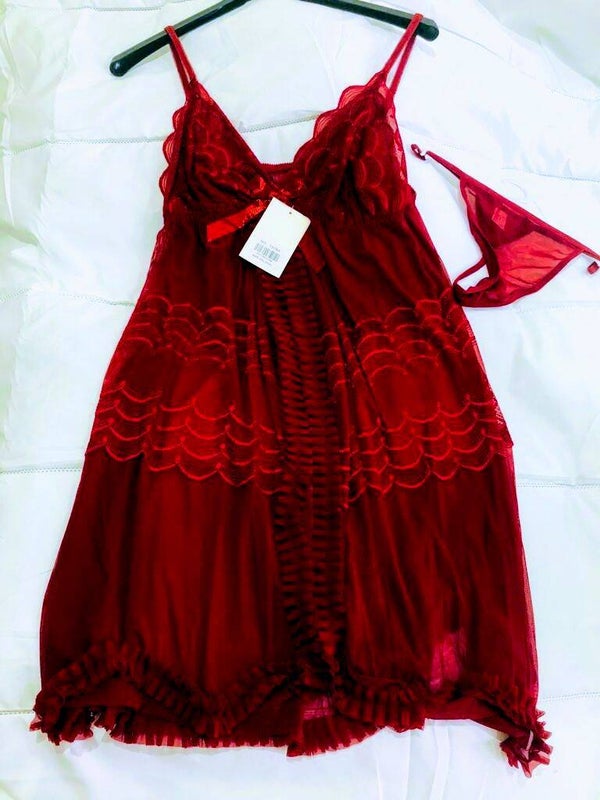 ensemble  nuisette  avec  dentelle