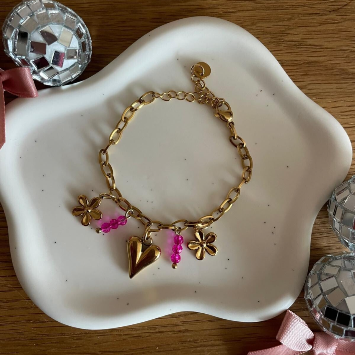 Blooming Love Bedelarmband - goud