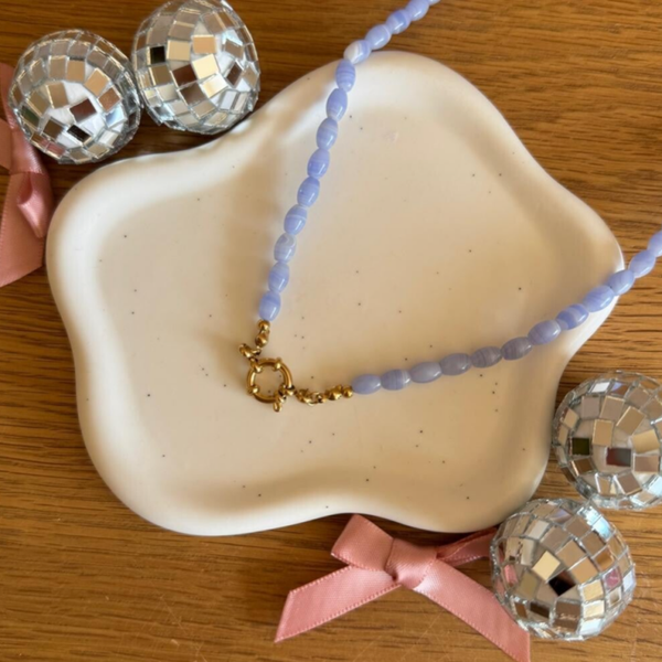 Lichtblauwe Kralenketting DIY - goud