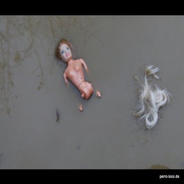 Barbie_im_Wassser.jpg