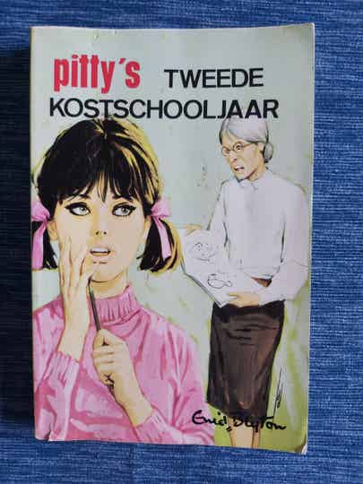 M22 Pitty's tweede kostschooljaar