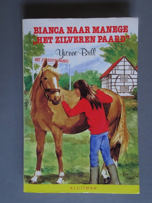 M8 Bianca naar manege Het Zilveren Paard