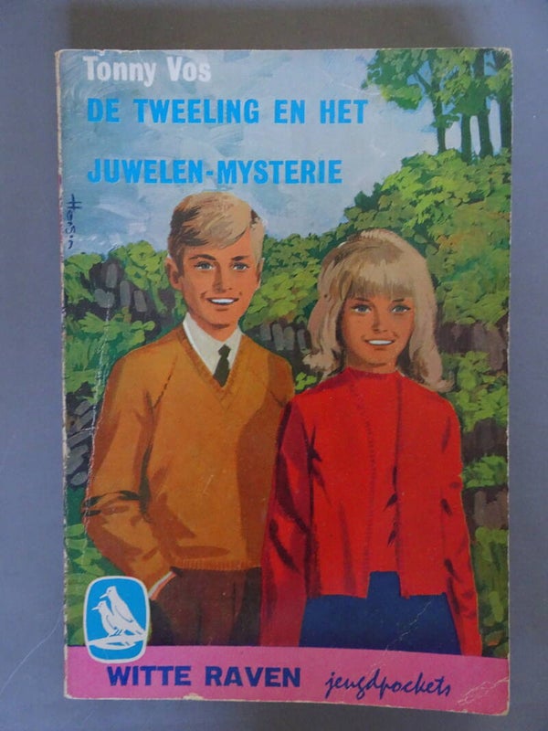 JM212 De tweeling en het juwelenmysterie