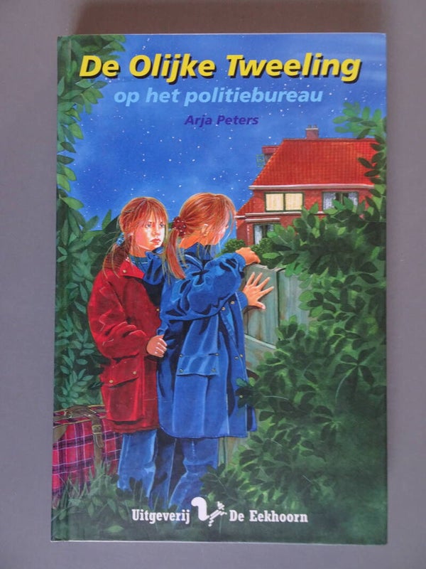 De olijke tweeling op het politiebureau - deel 12