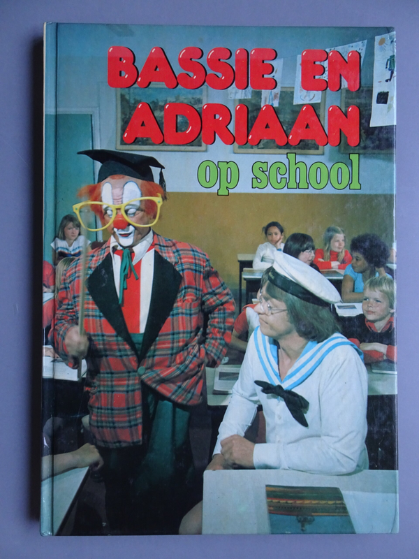 KIN - Bassie en Adriaan op school