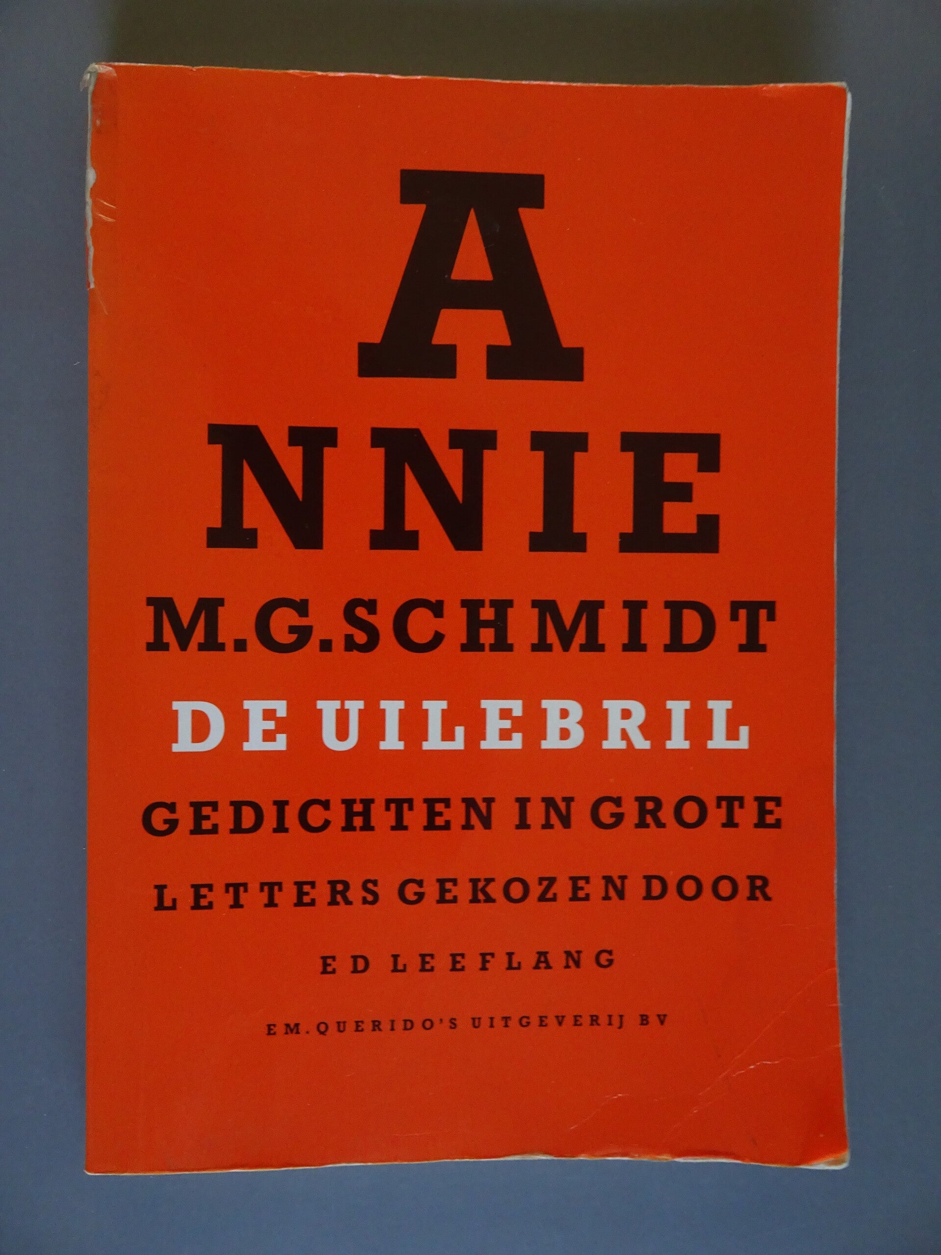 De Uilebril - Gedichten in grote letters