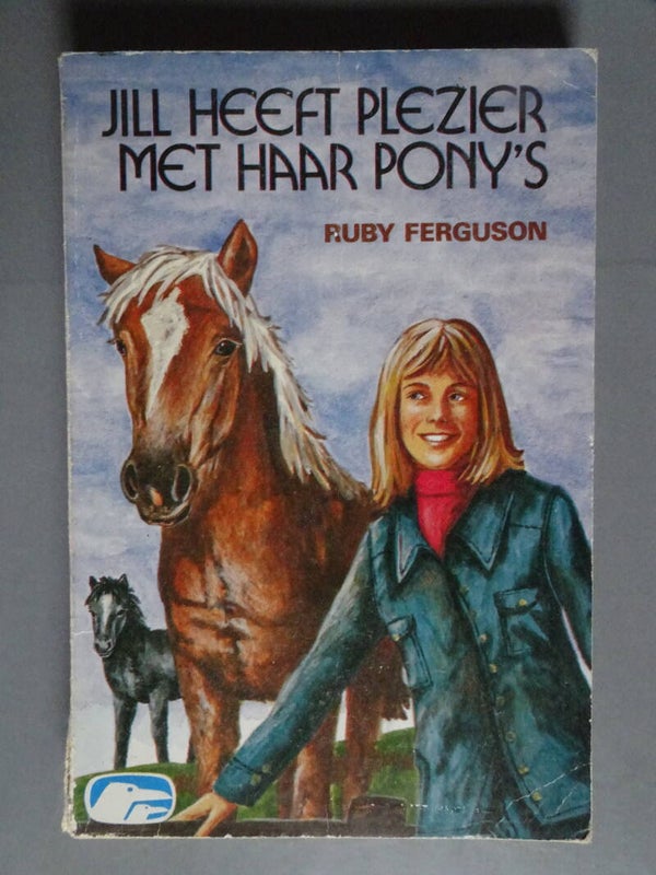 JM376 - Jill heeft plezier met haar pony's - deel 4