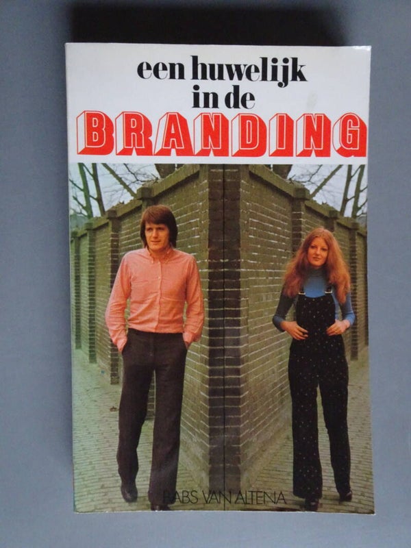 KSS5118 - Een huwelijk in de branding