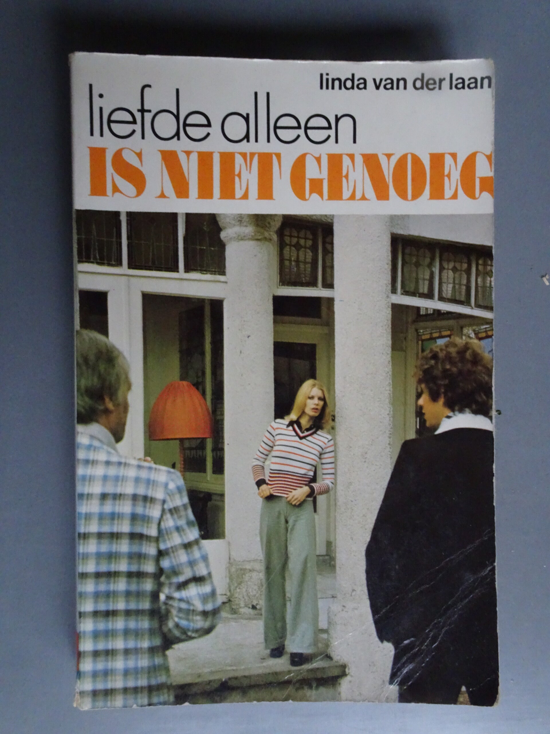 KSS5119 Liefde alleen is niet genoeg