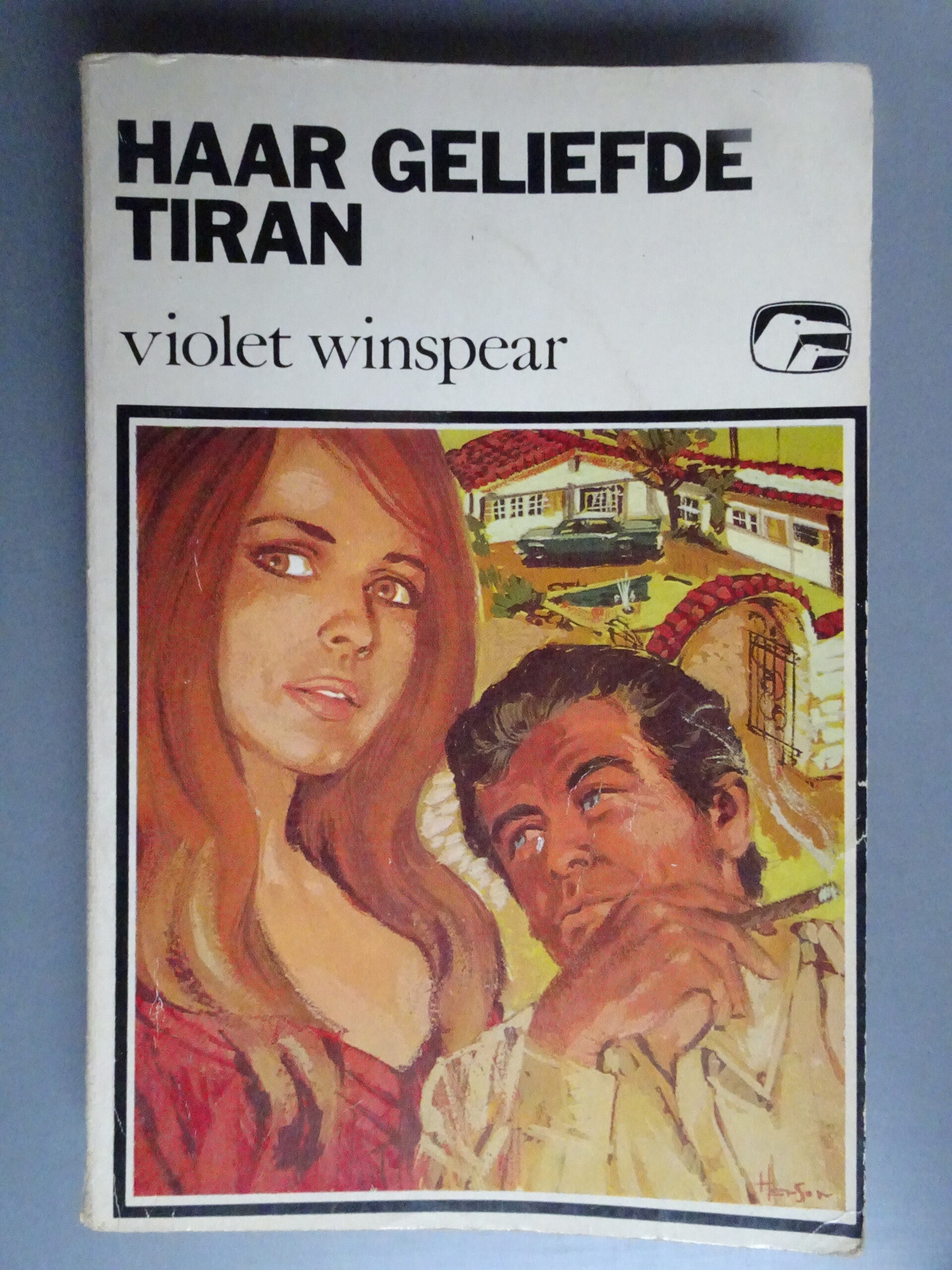 M0000 - S165 Haar geliefde tiran