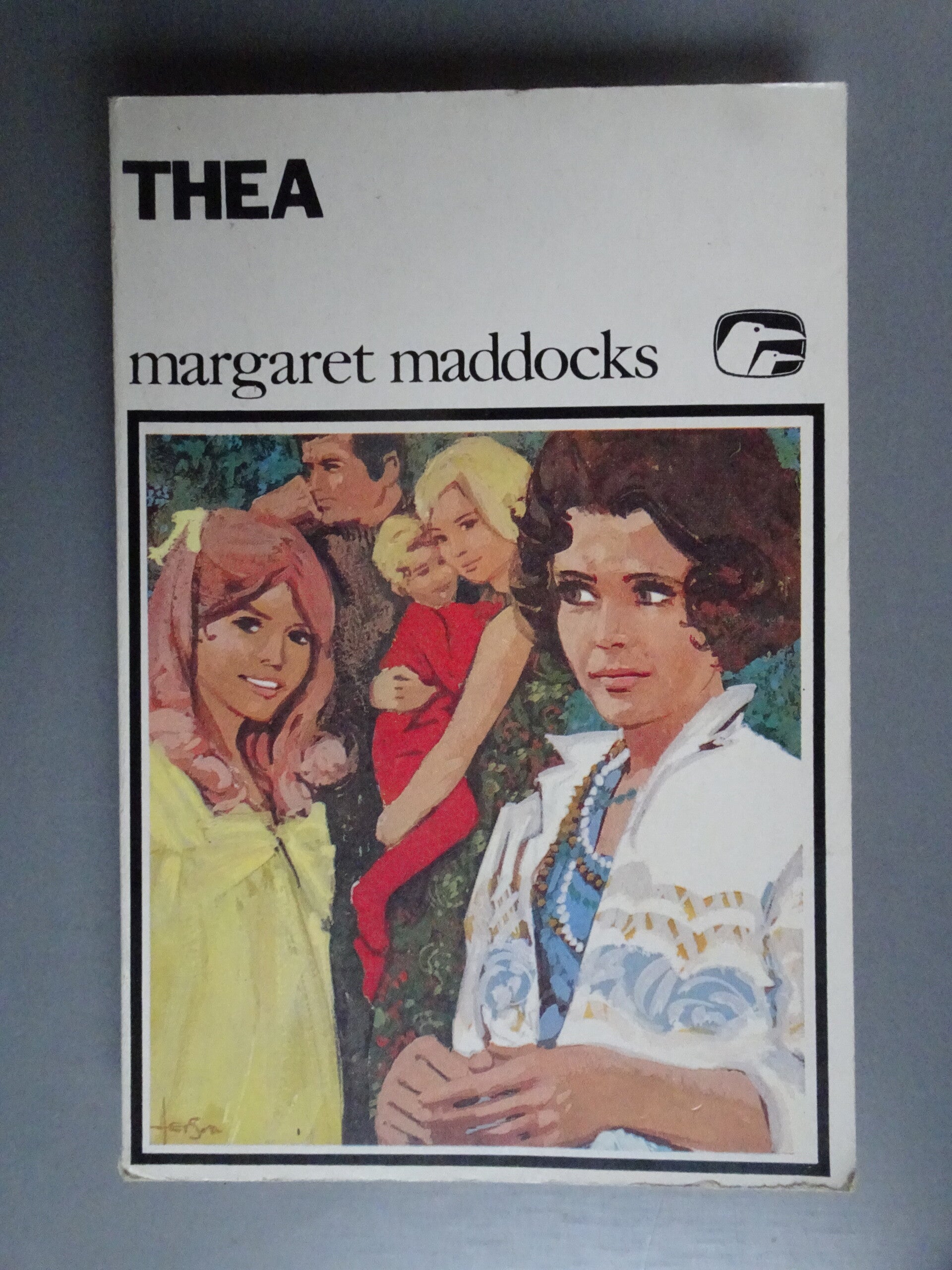 M0000 - S266 Thea