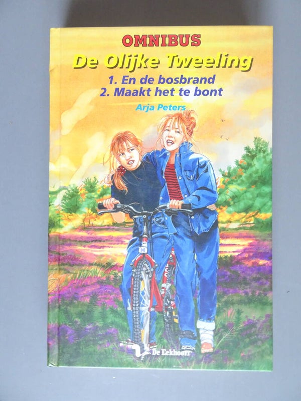 Omnibus de Olijke Tweeling : de Olijke Tweeling en de bosbrand, deel 16  de Olijke Tweeling maakt het te bont - deel 22