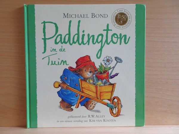 Paddington in de tuin