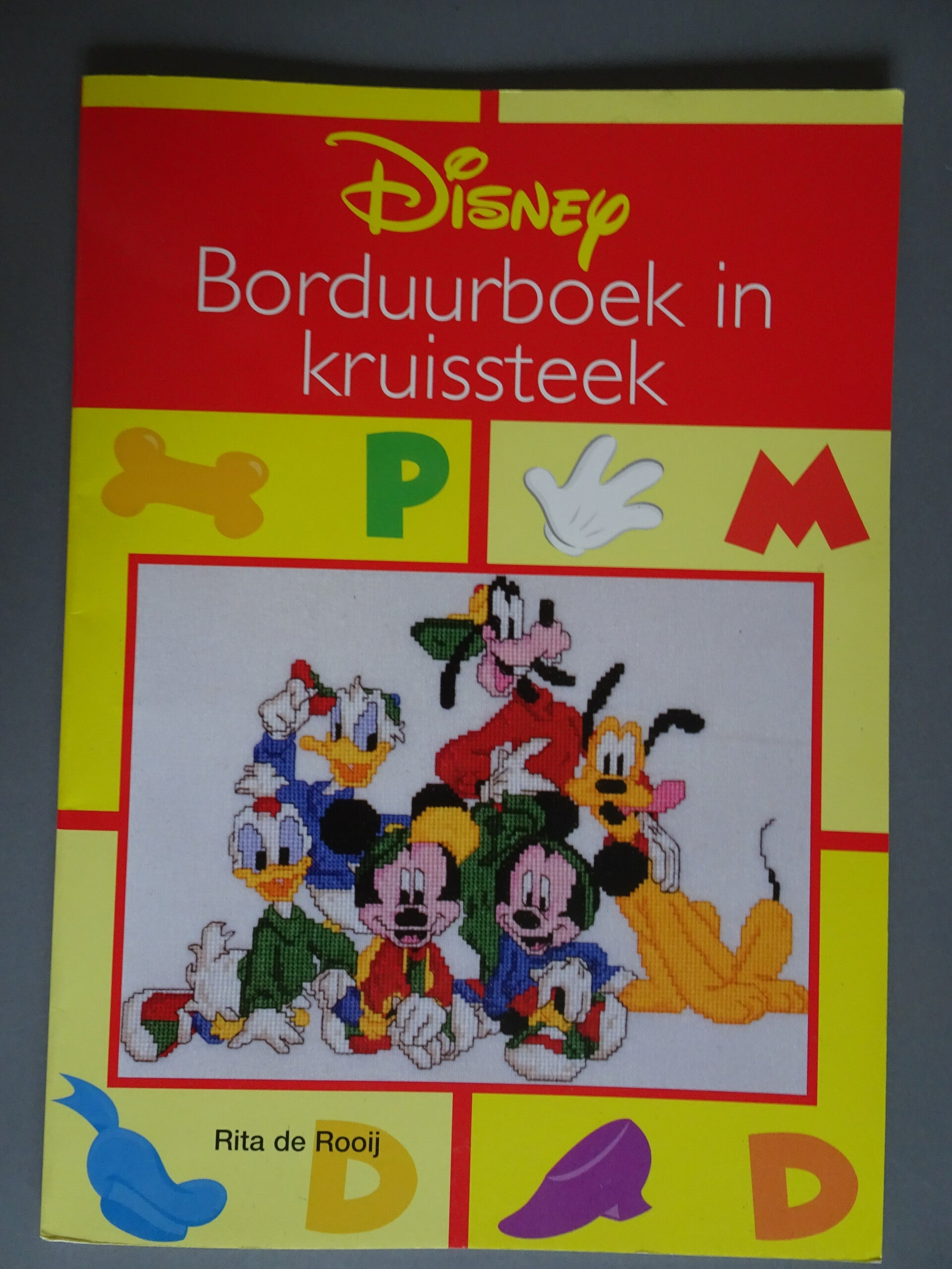 Disney borduurboek in kruissteek