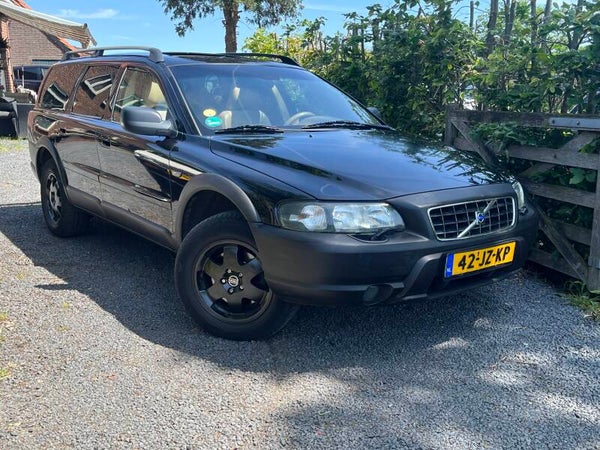 Volvo XC70 2.5 T Geartronic Comfort Line | LPG | 4X4