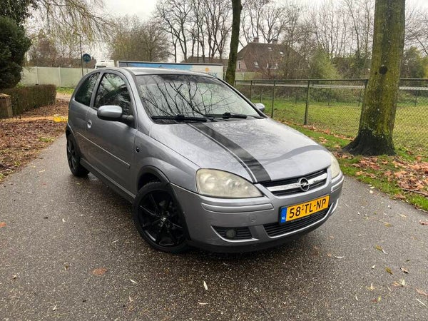 Opel Corsa 1.2 16v Silverline