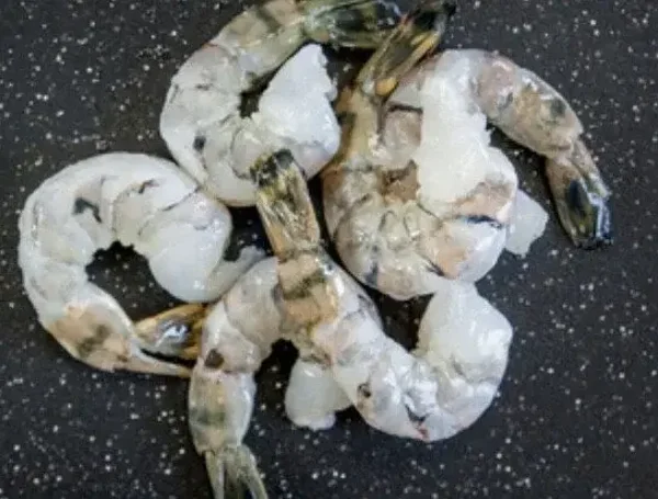 COLAS DE LANGOSTINOS BLACK TIGER PELADAS Y DESVENADA