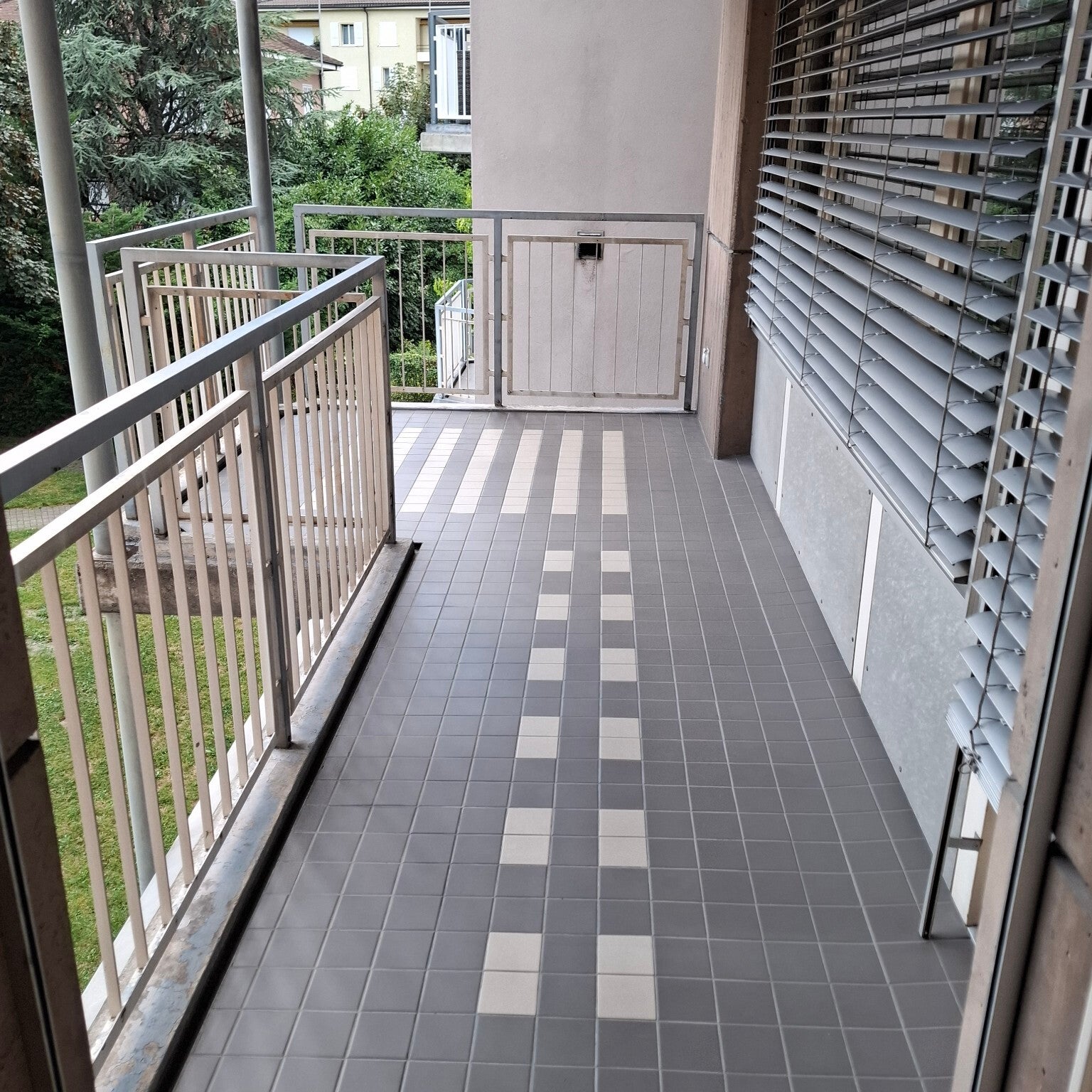 Balcon propre après une intervention de nettoyage VAL&MAN