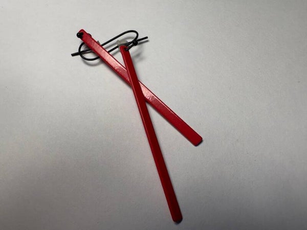 S251103 Sticks rood