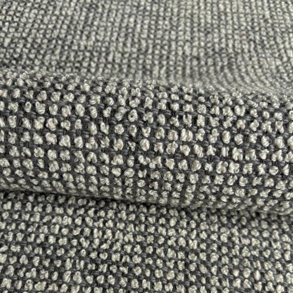 Maharam Pebble wool multi 02.