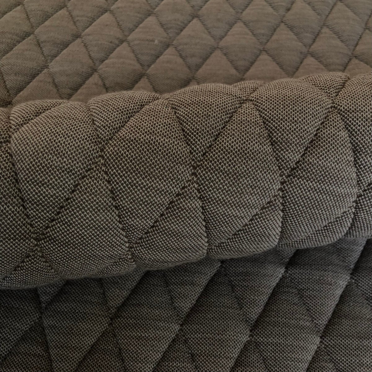 Kvadrat Febrik | designmeubelstoffen.nl