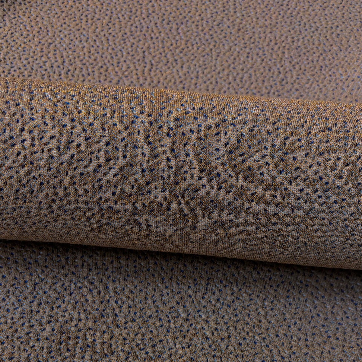 Kvadrat Febrik | designmeubelstoffen.nl