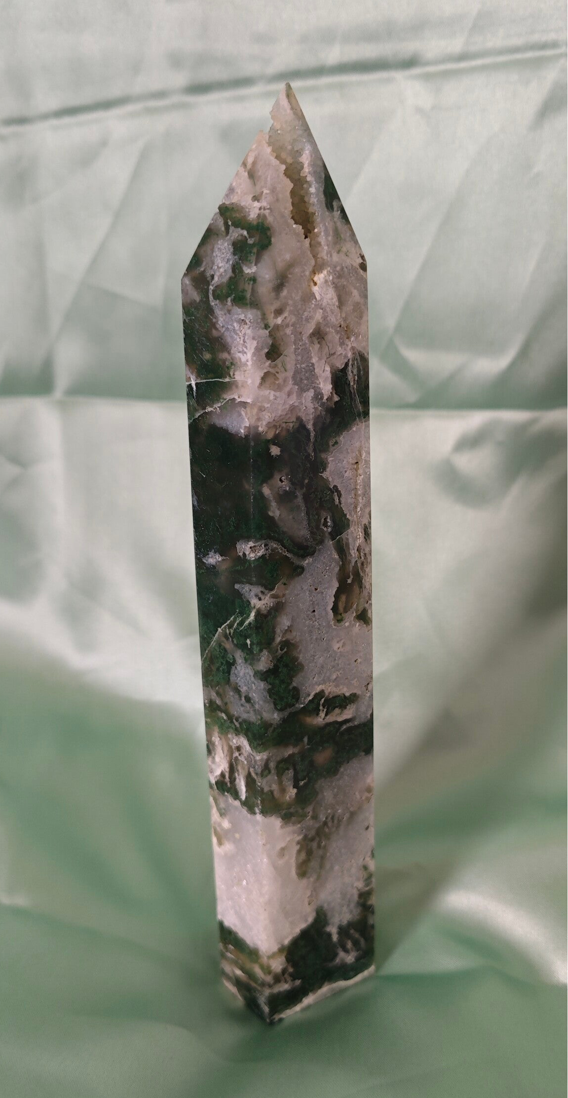 Moosachat Turm mit Druzy