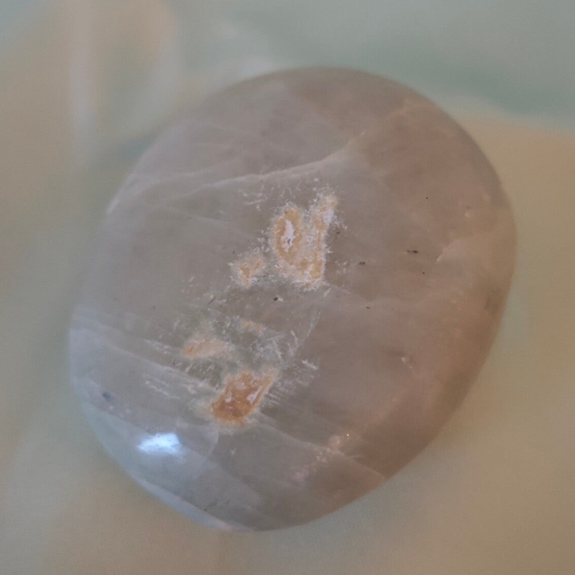 Grüner Mondstein Handschmeichler