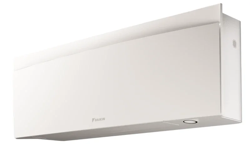 Witte wandgemonteerde EMURA Daikin airconditioner