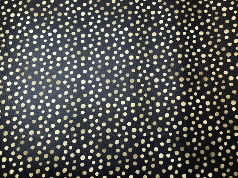 Geelgouden stippen op zwart
