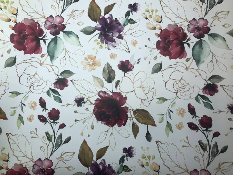 Bordeauxrode rozen met goud op wit