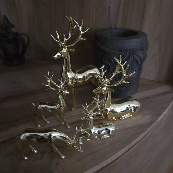 Gold kunstof hertjes set met 5 hertjes 5 8 10 13 15 cm groot maison