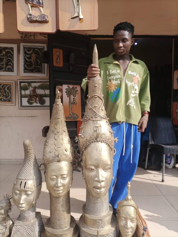 QUEEN IDIA/Others  Life Size Masterpiece Massive Sculpture Edo-Benin Bronze~circa 1980, LIFE SIZE =€50000