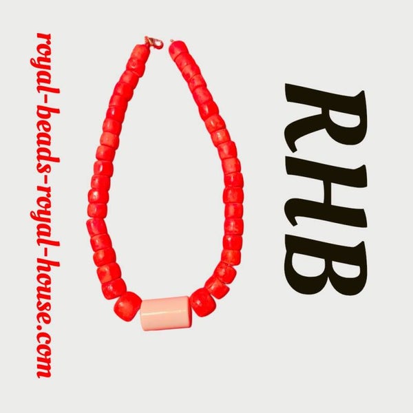 ROUND, RED/white - 1 Royal neck(collier) beads, ( men ,women, children) 50 cm long = €60,65