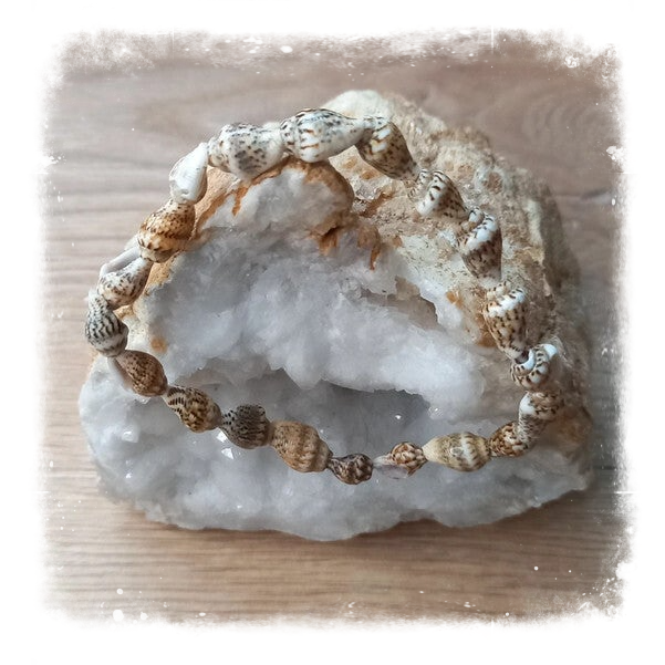 Bracelet d'amitié fait main - Petits coquillages plage