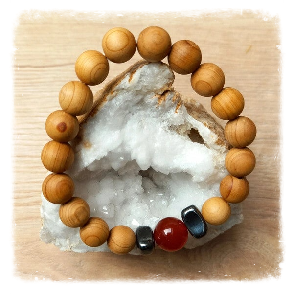 Bracelet de Chakra Racine en Cèdre avec Jaspe Rouge